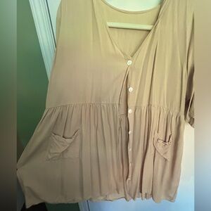 CUTE!  Sand color, short sleeve button up, swing shirt